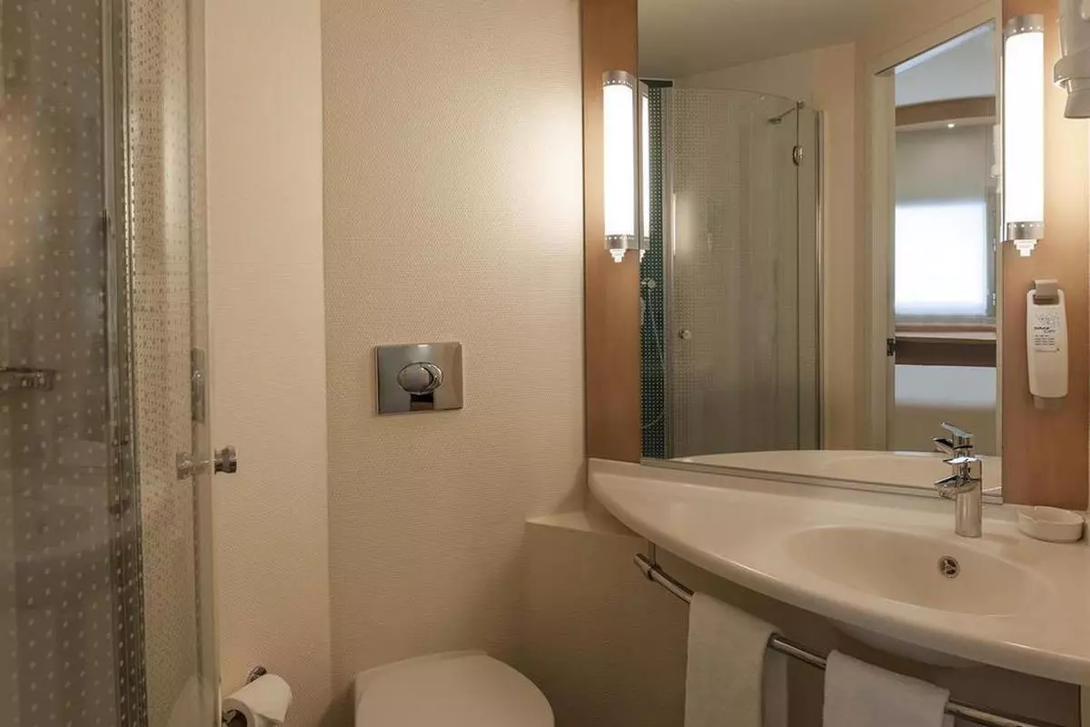 IBIS  IZMIR (Copy).jpg